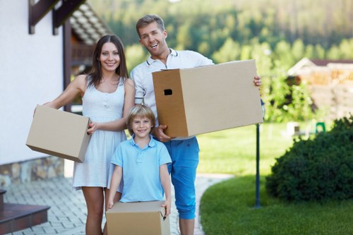 Local moving team handling access challenges in Knightsbridge residential buildings